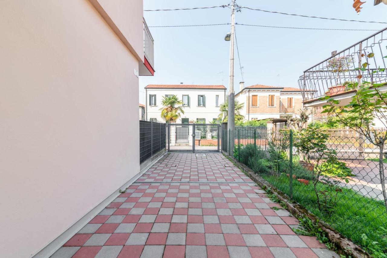 Santa Rita Roomy Apartments Padova Dış mekan fotoğraf